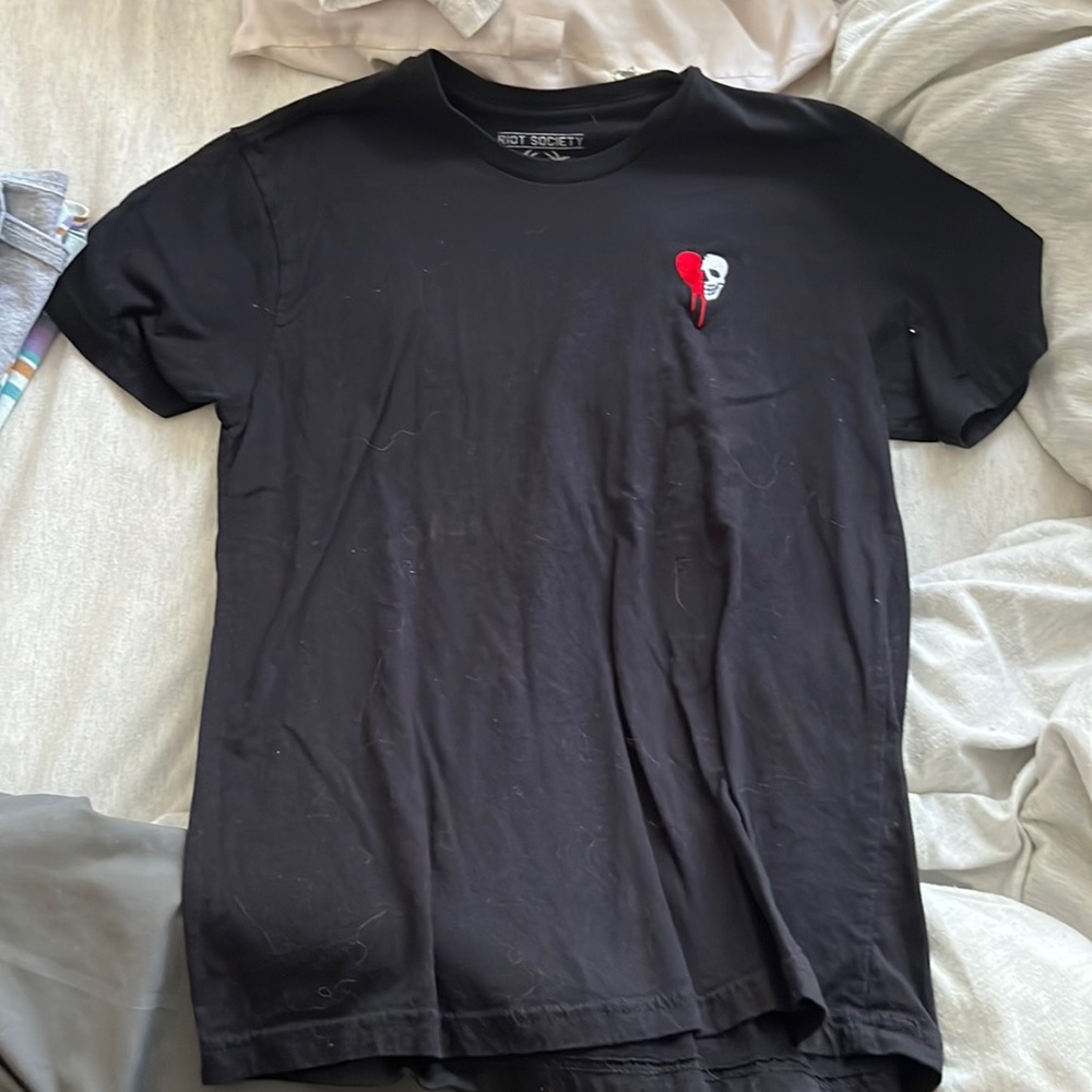 Riot Society, Black Tee, size Medium